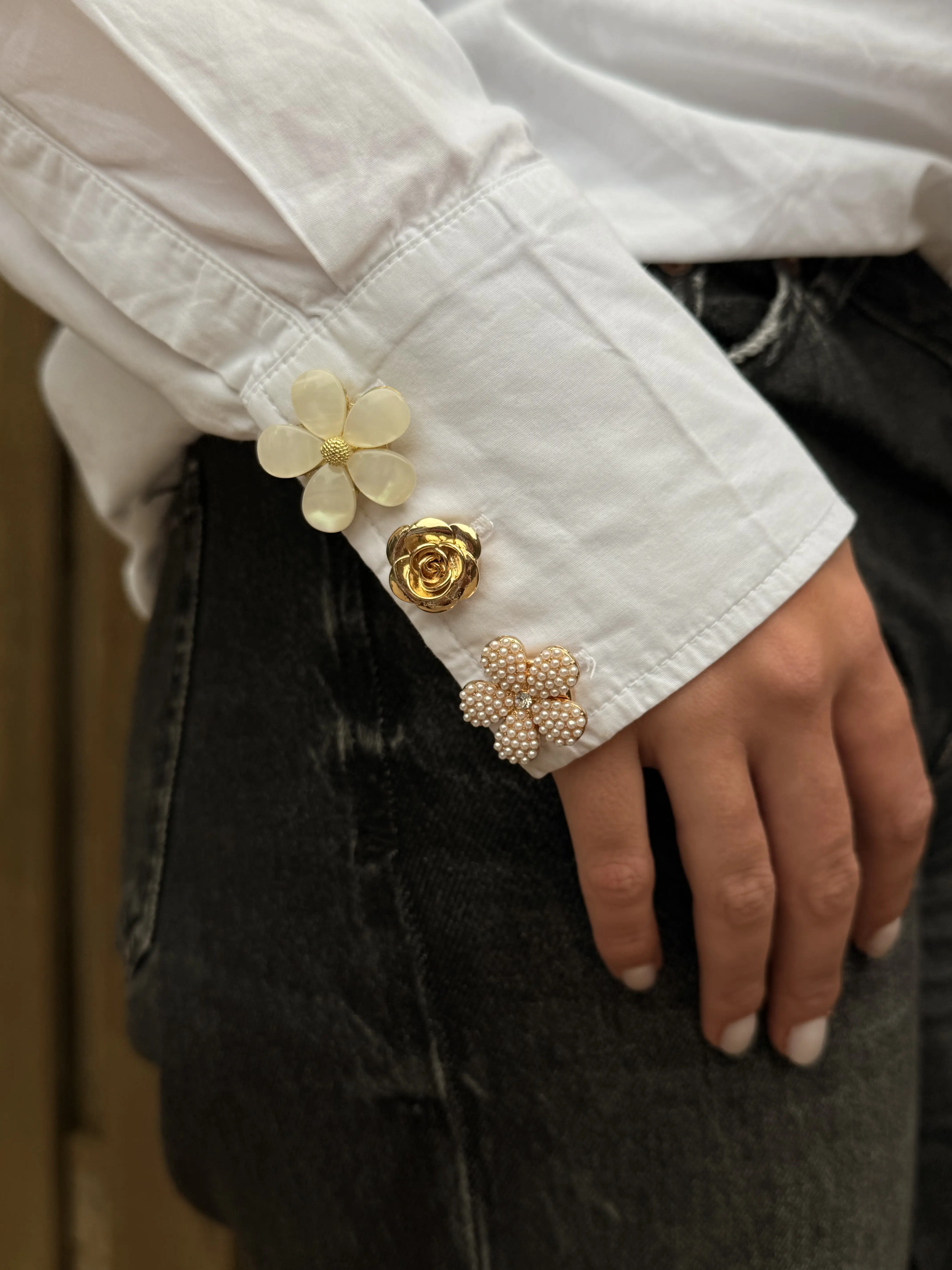 buttoned sleeve